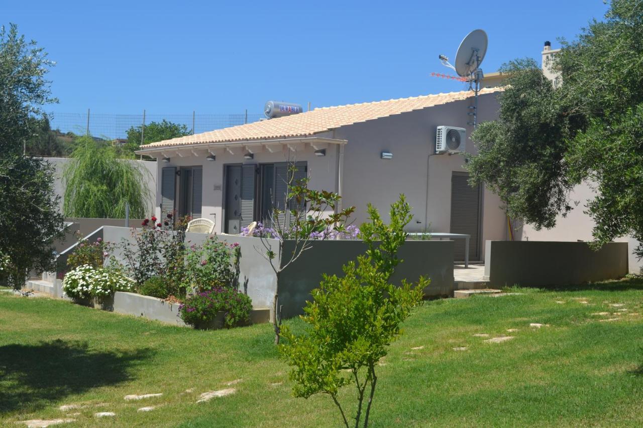 Alexandra'S Garden Houses Stalos Exterior photo