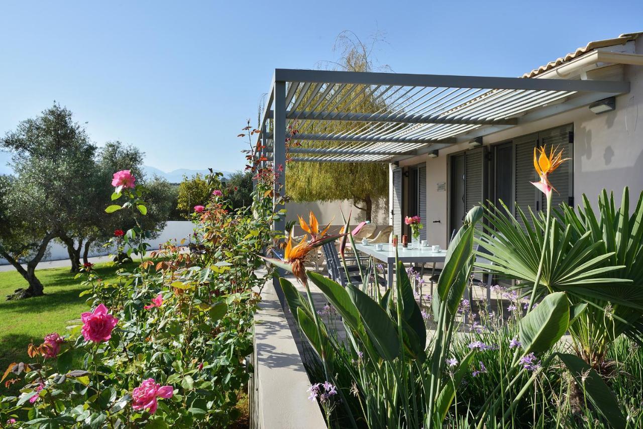 Alexandra'S Garden Houses Stalos Exterior photo