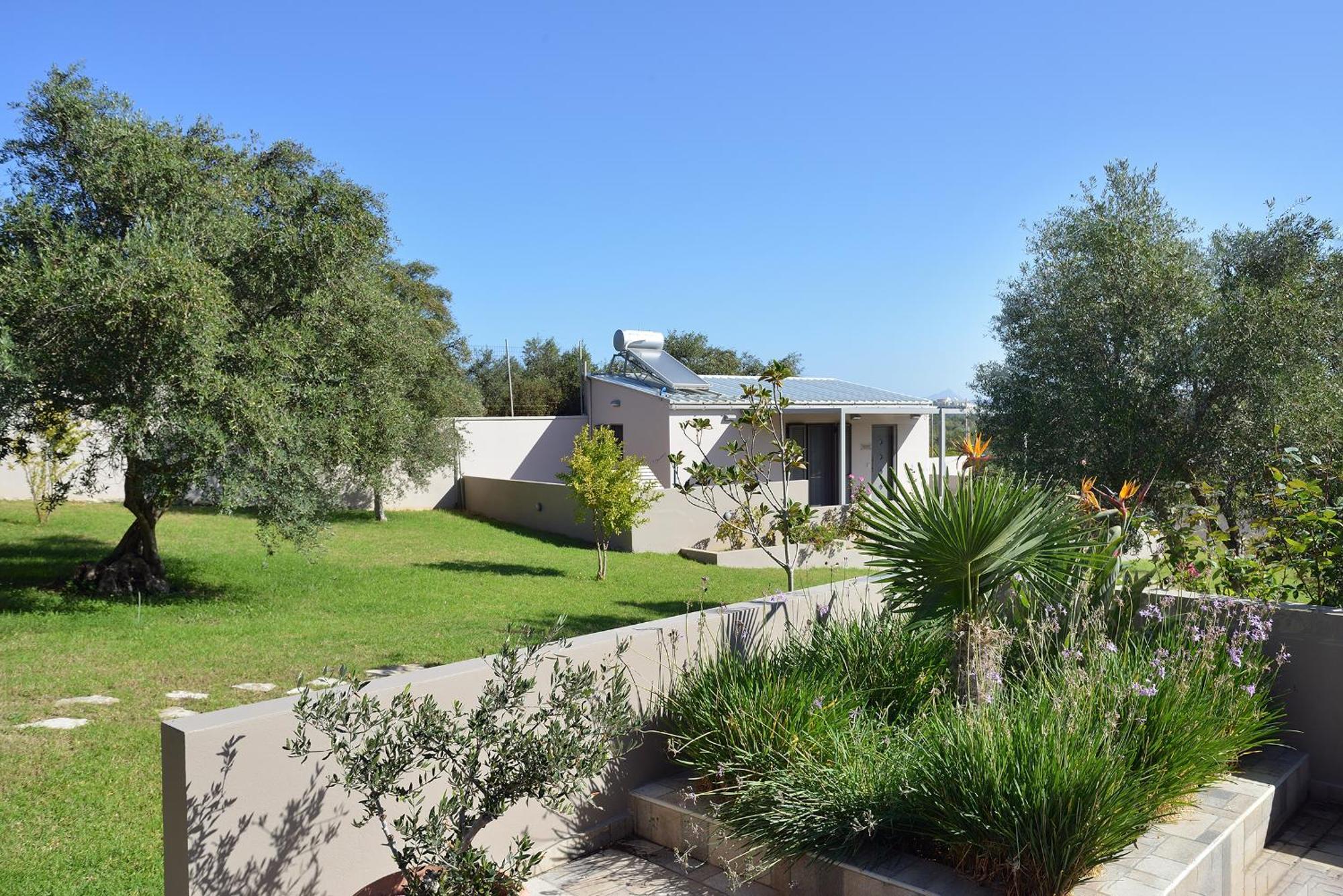 Alexandra'S Garden Houses Stalos Exterior photo